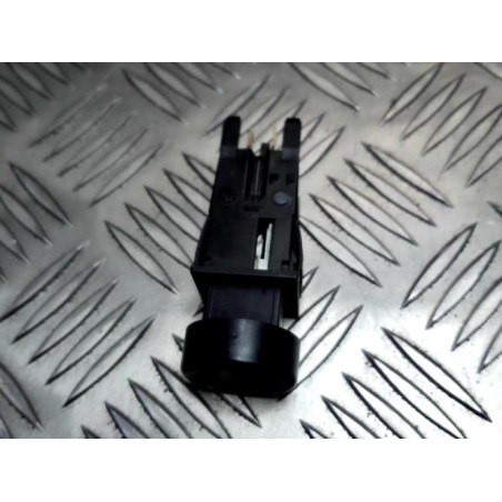 Commande degivrage lunette arriere PEUGEOT 205 PHASE 2 d’occasion