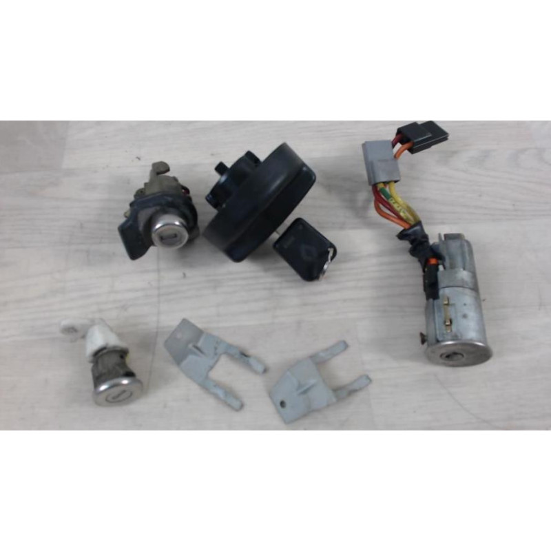Kit barillet RENAULT R19 PHASE 1 d’occasion