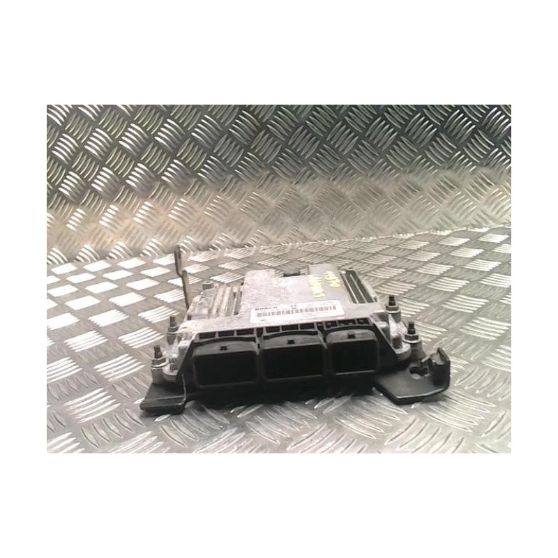 Calculateur moteur RENAULT LAGUNA 3 PHASE 1 d’occasion