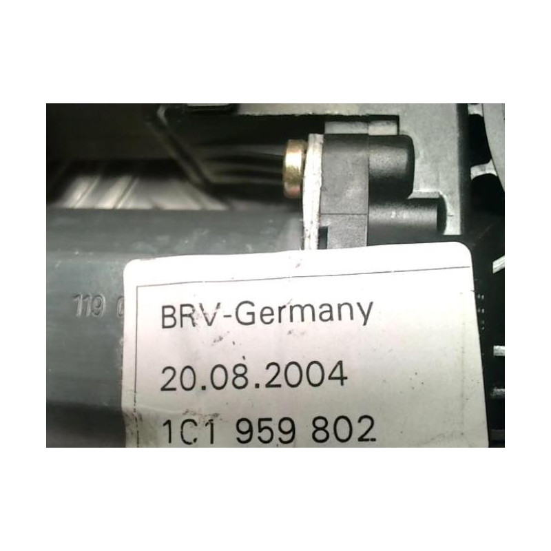 Moteur essuie glace avant droit VOLKSWAGEN PASSAT 4 PHASE 2 d’occasion