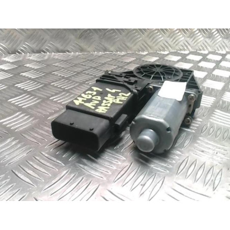 Moteur essuie glace avant droit VOLKSWAGEN PASSAT 4 PHASE 2 d’occasion