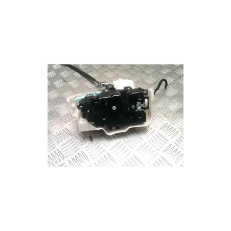 Serrure avant gauche VOLKSWAGEN TOURAN 2 d’occasion