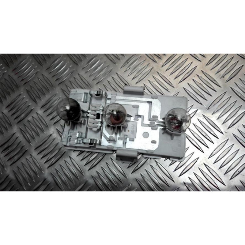 Platine feu arriere droit RENAULT R19 PHASE 2 d’occasion