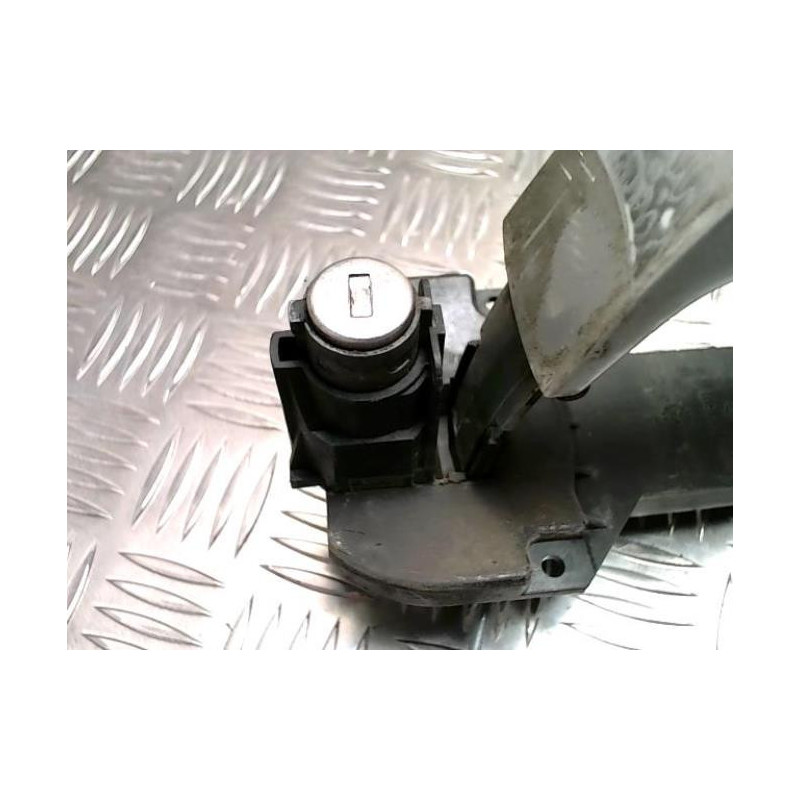 Poignee porte avant droit CITROEN C8 d’occasion