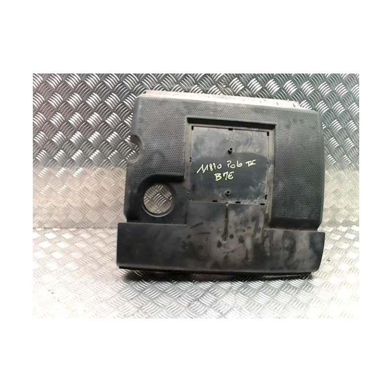 Cache moteur  VOLKSWAGEN POLO 4 PHASE 1 d’occasion