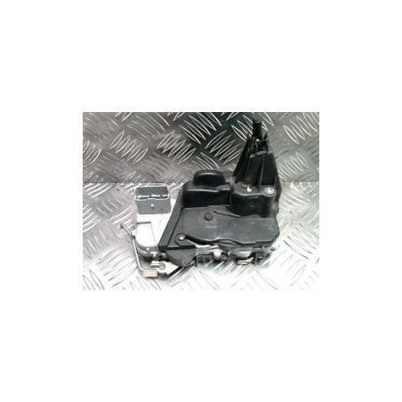 Serrure avant droit PEUGEOT 307 PHASE 2 BREAK d’occasion