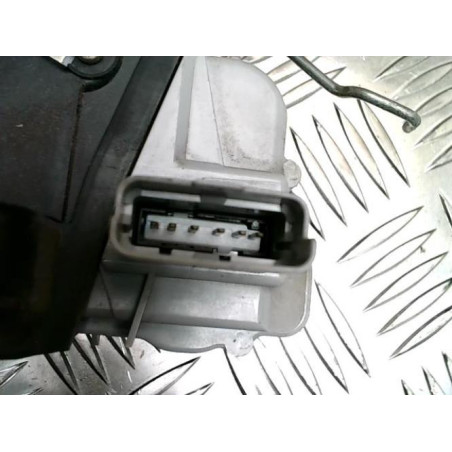 Serrure avant droit PEUGEOT 307 PHASE 2 BREAK d’occasion