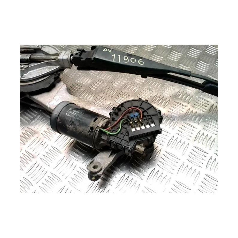Moteur essuie glace avant MERCEDES CLASSE CLK 208 PHASE 1 COUPE d’occasion