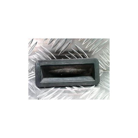 Bouton de coffre FORD FIESTA 6 PHASE 1 d’occasion