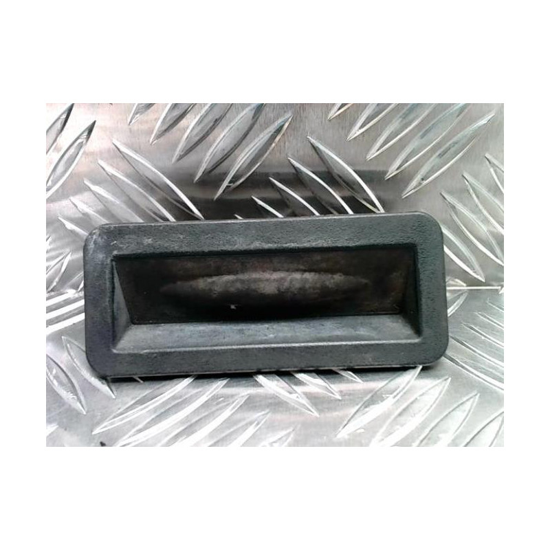 Bouton de coffre FORD FIESTA 6 PHASE 1 d’occasion