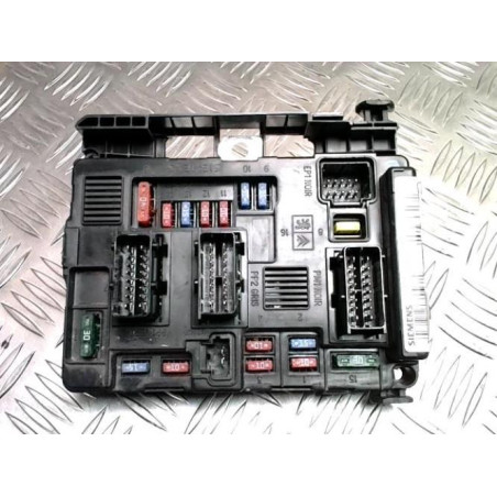 Boitier servitude moteur (BSM) PEUGEOT 1007 d’occasion