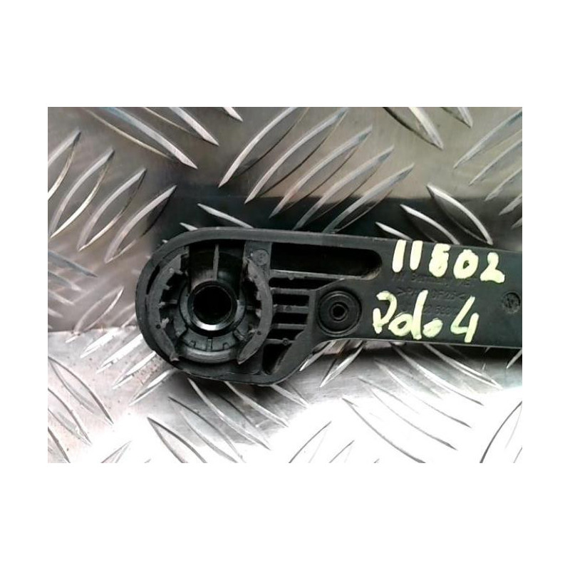 Commande de reglage de siege VOLKSWAGEN POLO 4 PHASE 1 d’occasion