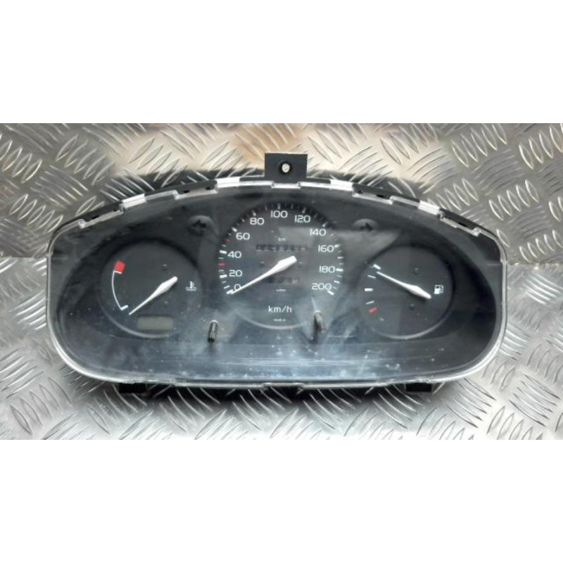 Compteur NISSAN MICRA 2 PHASE 2 d’occasion
