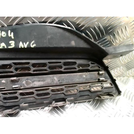 Calandre gauche NISSAN MICRA 3 PHASE 2 d’occasion
