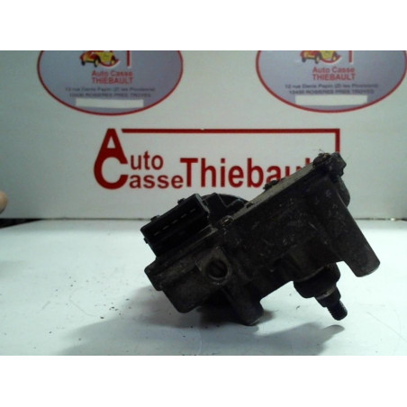 Mot. essuie glace avant FORD MONDEO I PHASE 1 d’occasion
