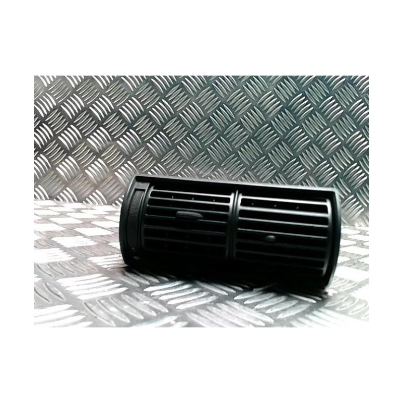 Aerateur tableau de bord avant droit AUDI A6 1 AVANT BREAK d’occasion