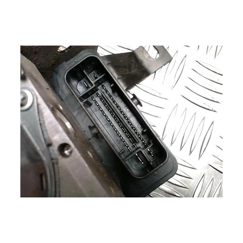 Bloc ABS (freins anti-blocage) RENAULT CLIO 4 PHASE 1 d’occasion