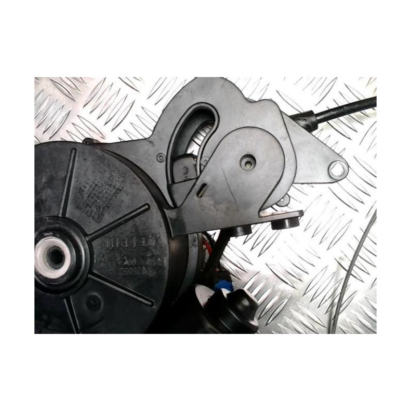 Moteur porte laterale gauche CITROEN C8 d’occasion