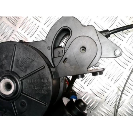 Moteur porte laterale gauche CITROEN C8 d’occasion