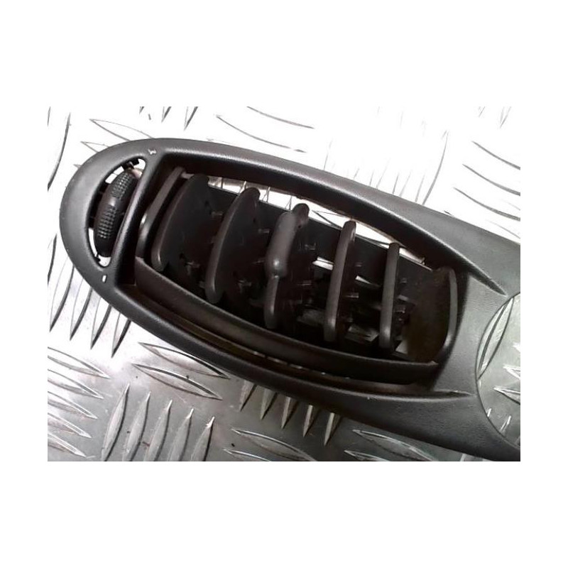Aerateur tableau de bord CITROEN C8 d’occasion