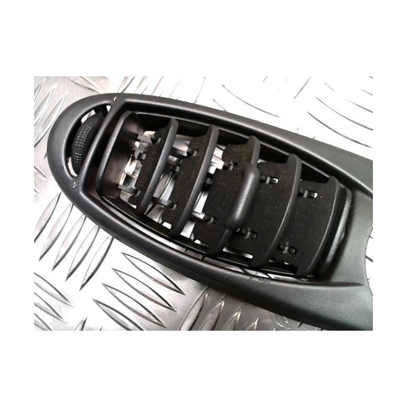 Aerateur tableau de bord CITROEN C8 d’occasion