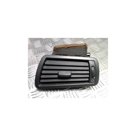 Aerateur tableau de bord avant droit CITROEN C8 d’occasion