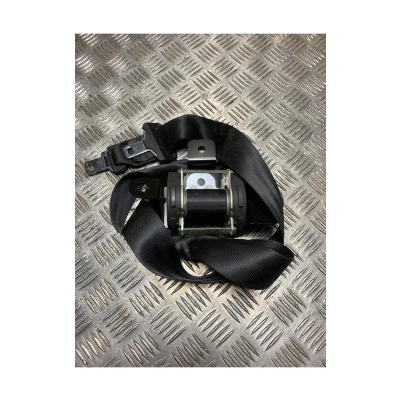 Ceinture arriere centrale NISSAN QASHQAI 1 PHASE 2 d’occasion