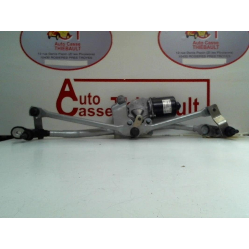 Mot. essuie glace avant BMW BMW 1 (E81) 118 d 143cv (105kw) d’occasion