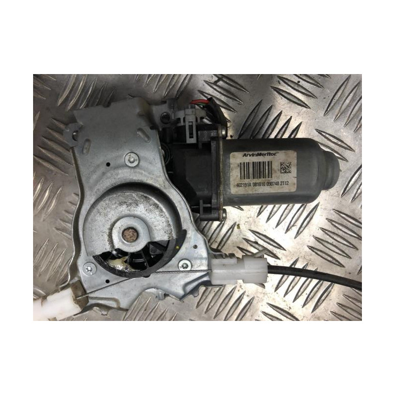 Leve vitre electrique arriere gauche NISSAN QASHQAI 1 PHASE 2 d’occasion