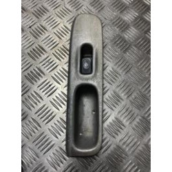 Interrupteur de leve vitre avant droit RENAULT TWINGO 1 PHASE 3 d’occasion