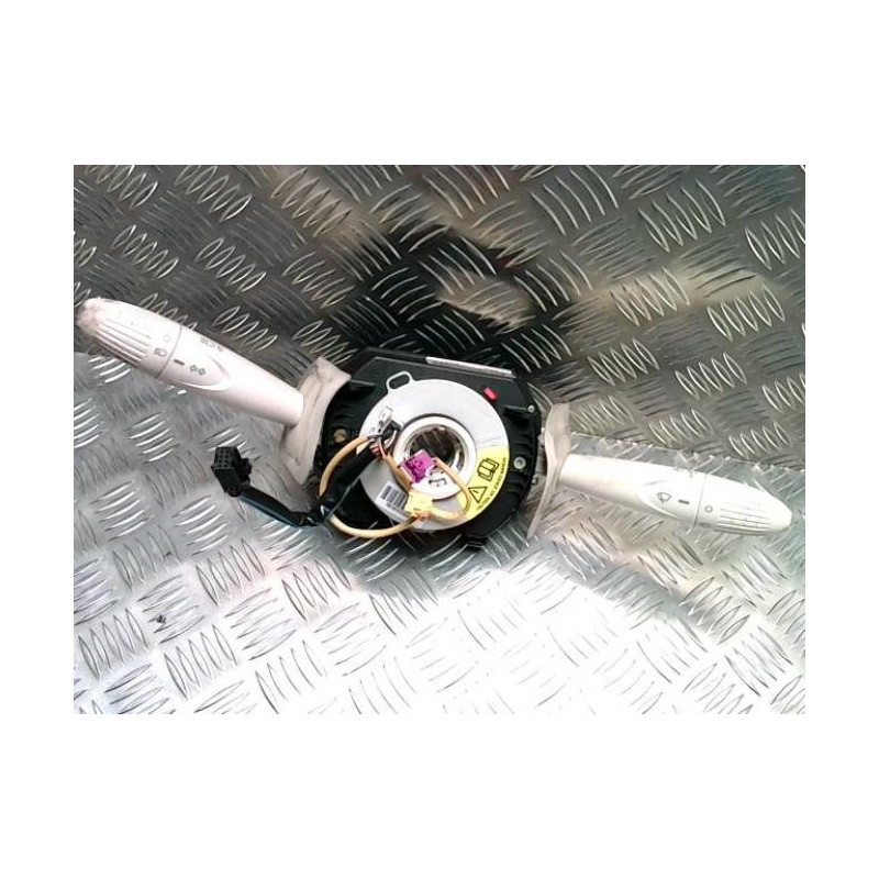 Com (Bloc Contacteur Tournant+Commodo Essuie Glace+Commodo Phare) FIAT 500 2 PHASE 1 d’occasion