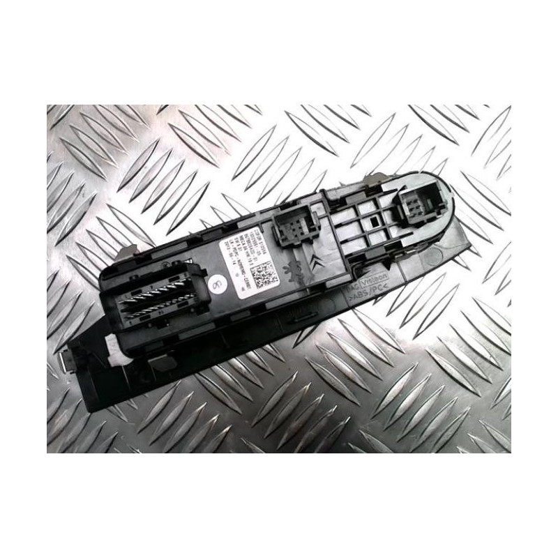 Interrupteur de leve vitre avant gauche CITROEN C4 PICASSO 2 PHASE 1 d’occasion