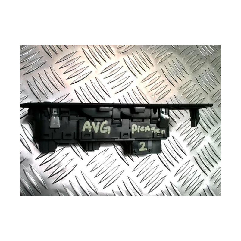 Interrupteur de leve vitre avant gauche CITROEN C4 PICASSO 2 PHASE 1 d’occasion