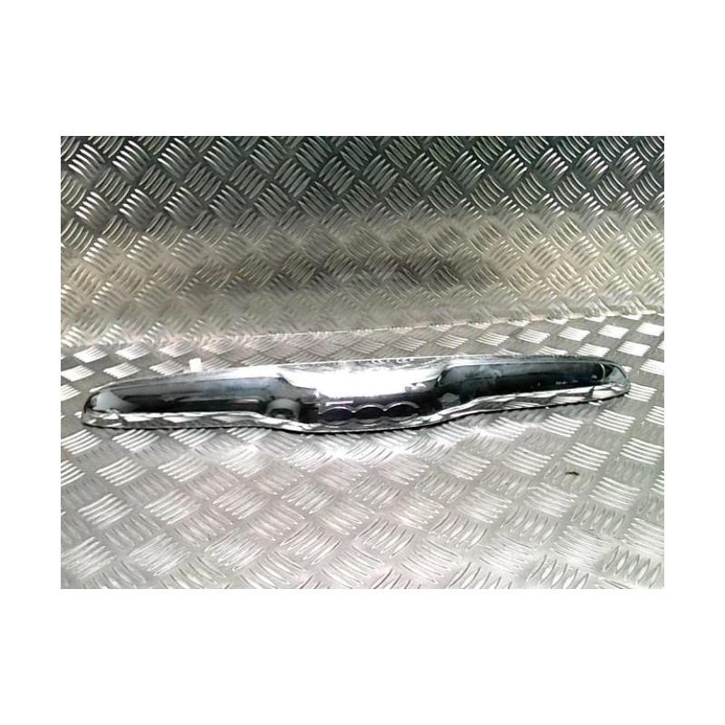 Baguette de coffre FIAT 500 2 PHASE 1 d’occasion