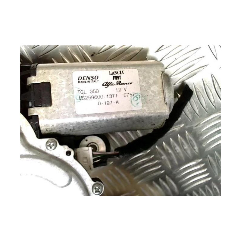 Moteur essuie glace arriere FIAT 500 2 PHASE 1 d’occasion