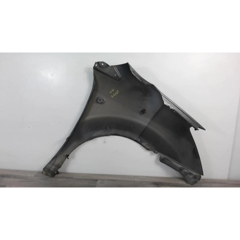 Aile avant gauche TOYOTA COROLLA VERSO 2 PHASE 1 d’occasion