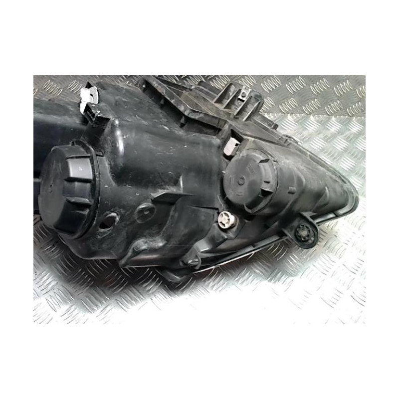 Optique avant principal droit (feux)(phare) FIAT ULYSSE 2 d’occasion