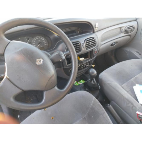 Platine feu arriere gauche RENAULT MEGANE 1 PHASE 2 d’occasion