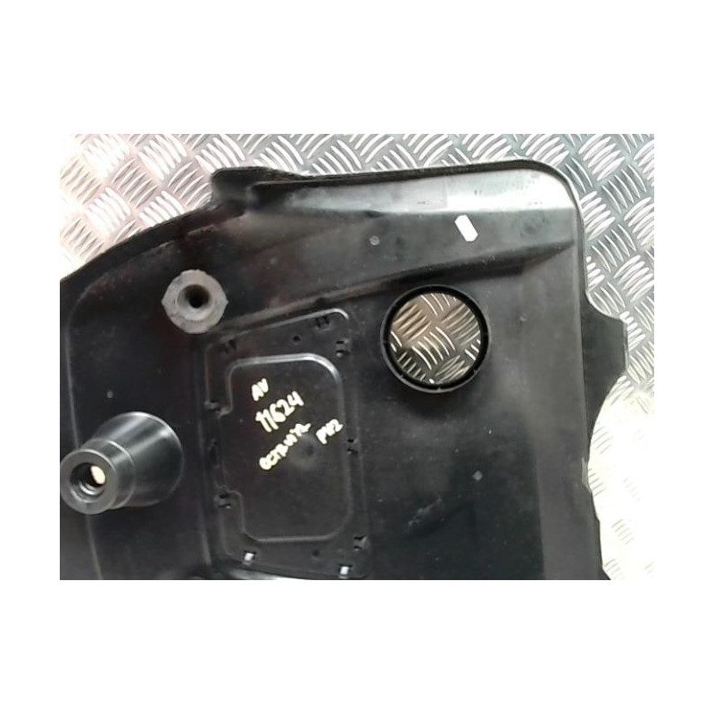 Cache moteur  SKODA OCTAVIA 1 PHASE 2 BREAK d’occasion