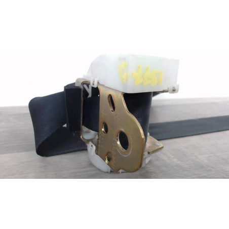 Ceinture arriere gauche TOYOTA COROLLA VERSO 2 PHASE 1 d’occasion