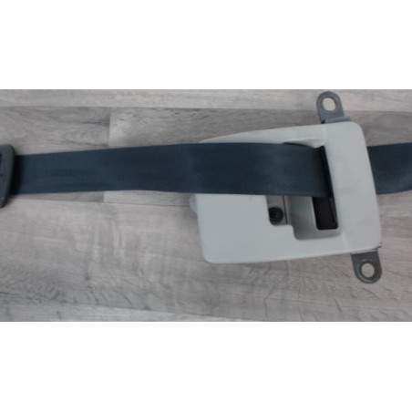 Ceinture centrale TOYOTA COROLLA VERSO 2 PHASE 1 d’occasion