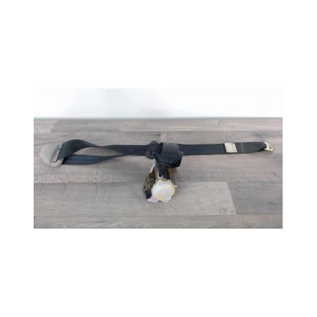 Ceinture arriere droite troisieme ligne TOYOTA COROLLA VERSO 2 PHASE 1 d’occasion