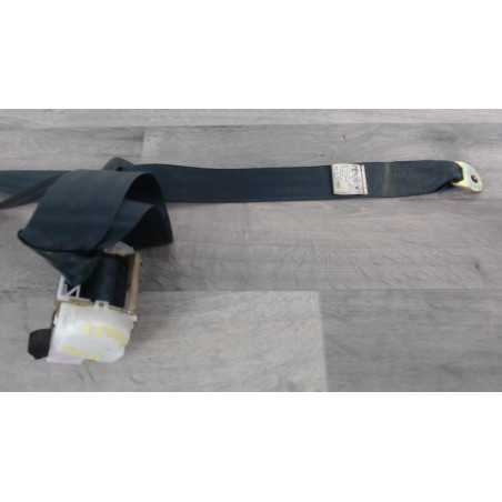 Ceinture arriere droite troisieme ligne TOYOTA COROLLA VERSO 2 PHASE 1 d’occasion