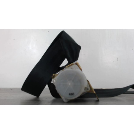Ceinture arriere gauche troisieme ligne TOYOTA COROLLA VERSO 2 PHASE 1 d’occasion