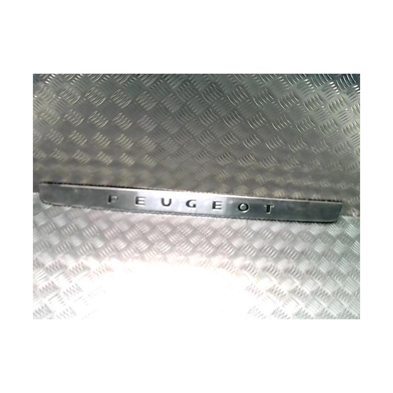 Baguette de porte avant droite PEUGEOT 407 COUPE d’occasion