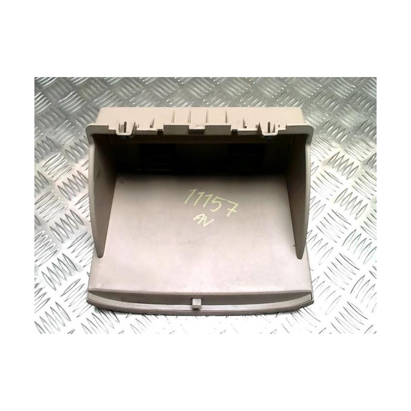 Porte boite a gants KIA CARNIVAL 2 d’occasion
