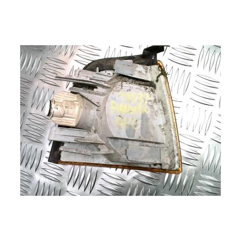 Optique avant secondaire gauche (feux)(clignotant) AUDI 80 3 PHASE 1 d’occasion