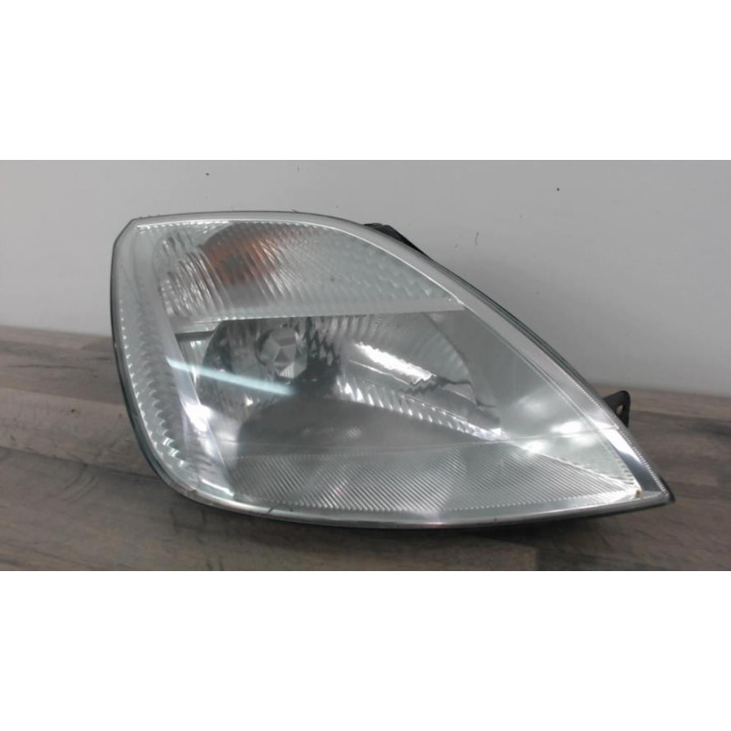 Optique avant principal droit (feux)(phare) FORD FIESTA 5 PHASE 1 d’occasion