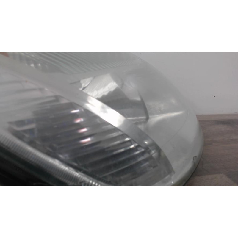 Optique avant principal droit (feux)(phare) FORD FIESTA 5 PHASE 1 d’occasion