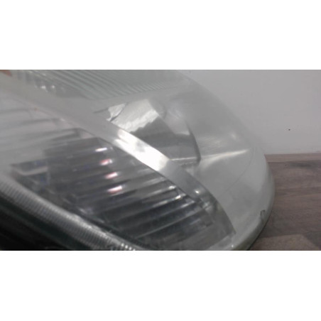 Optique avant principal droit (feux)(phare) FORD FIESTA 5 PHASE 1 d’occasion